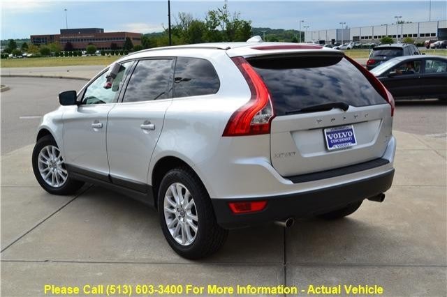 Volvo XC60 2010 photo 3