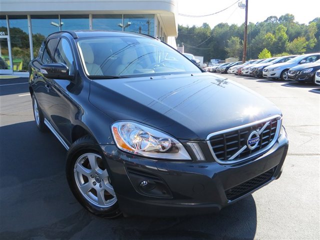 Volvo XC60 2010 photo 4