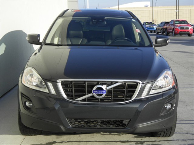 Volvo XC60 2010 photo 2