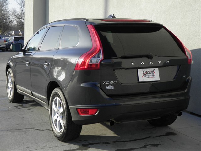 Volvo XC60 2010 photo 4