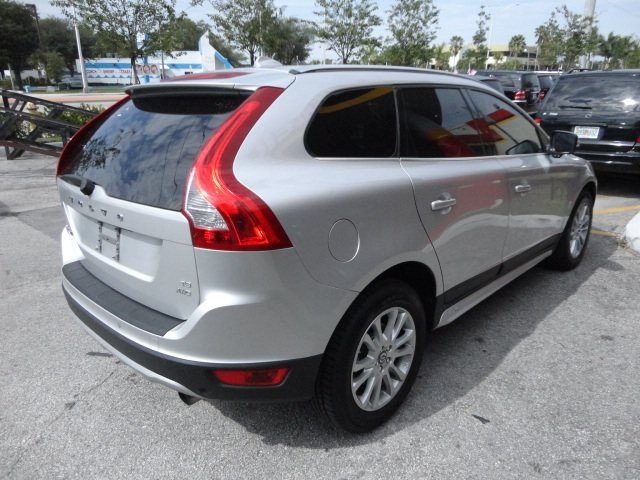 Volvo XC60 2010 photo 4