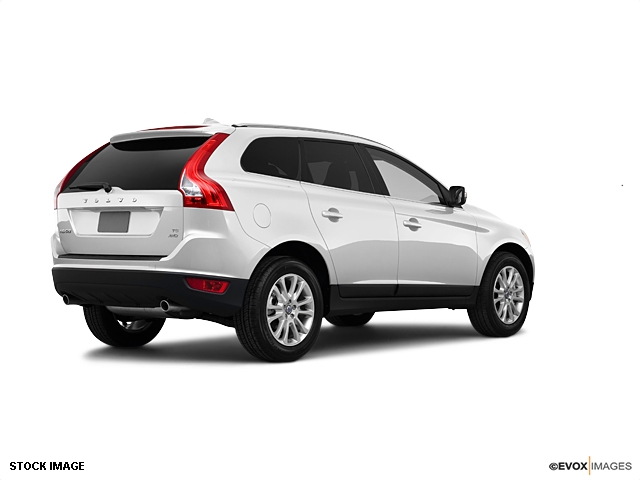 Volvo XC60 2010 photo 1