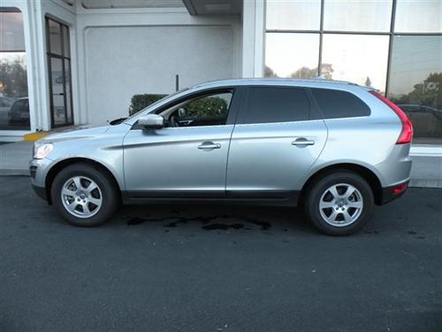 Volvo XC60 2011 photo 1