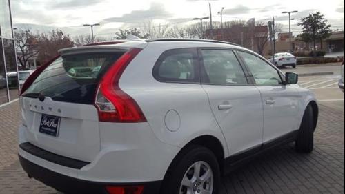 Volvo XC60 2011 photo 2