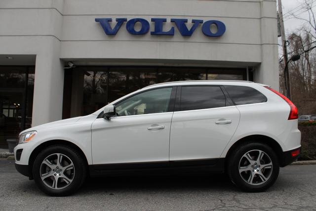 Volvo XC60 2011 photo 2