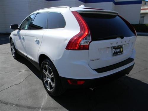 Volvo XC60 2011 photo 1