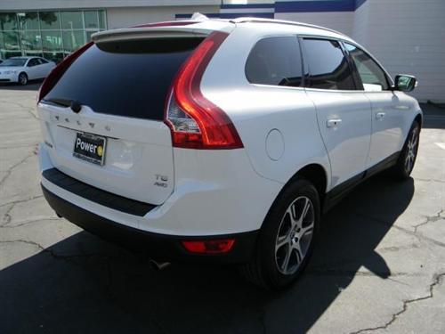 Volvo XC60 2011 photo 2