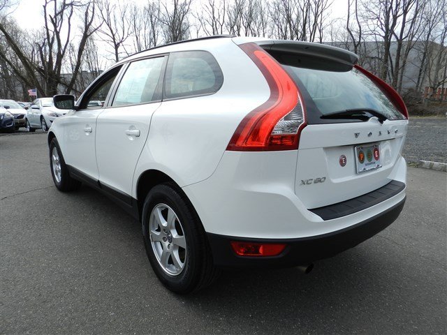 Volvo XC60 2011 photo 2