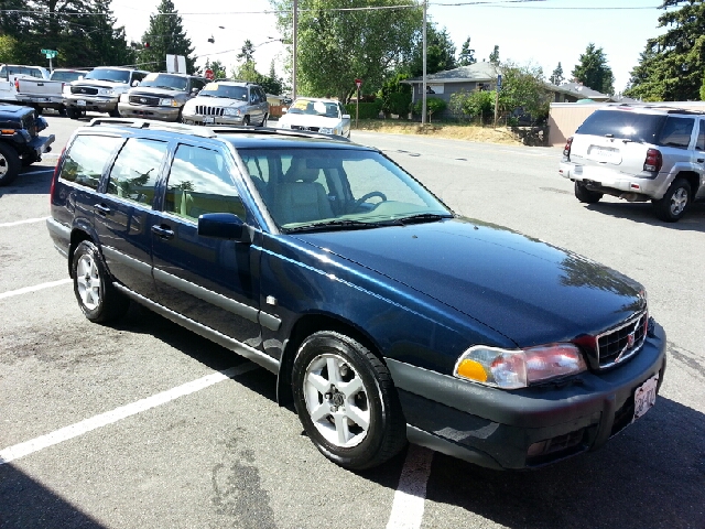 Volvo XC70 1999 photo 1