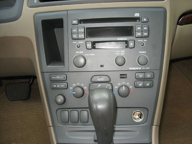 Volvo XC70 2003 photo 22