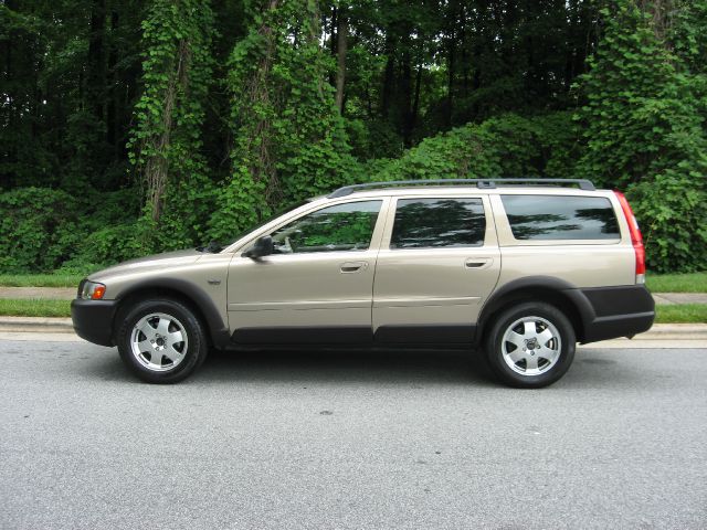 Volvo XC70 2003 photo 27