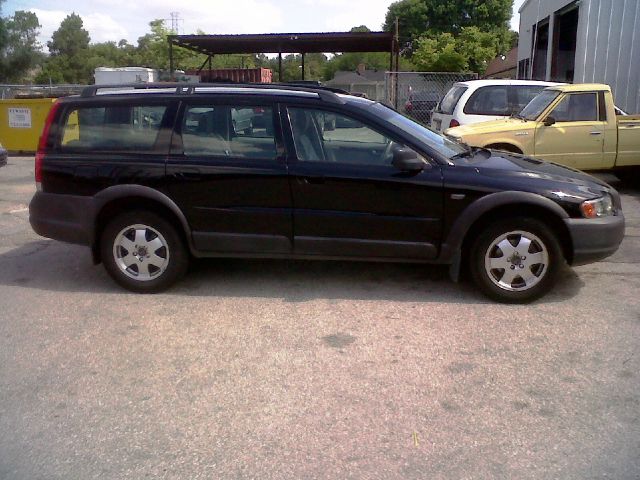 Volvo XC70 2004 photo 19