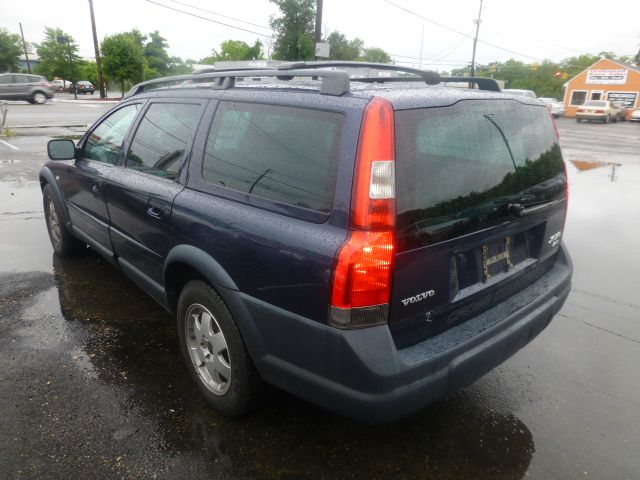 Volvo XC70 2004 photo 2