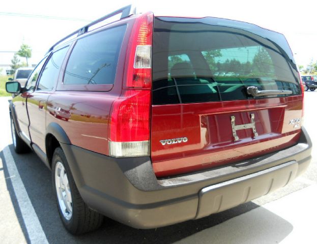 Volvo XC70 2004 photo 1