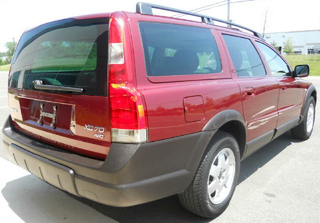 Volvo XC70 2004 photo 12