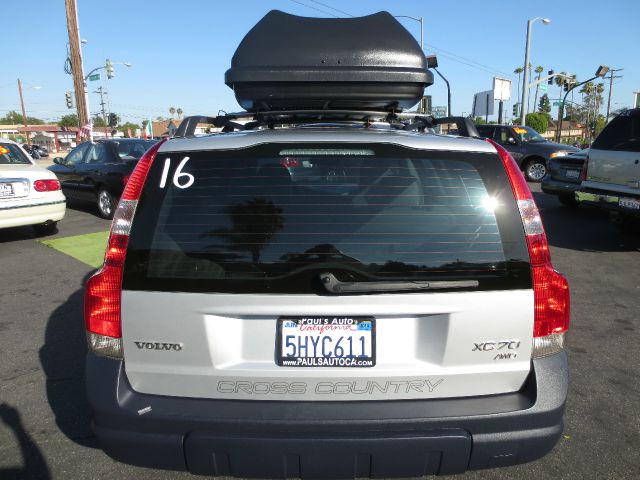 Volvo XC70 2004 photo 11