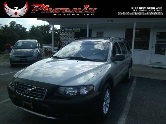 Volvo XC70 2004 photo 1