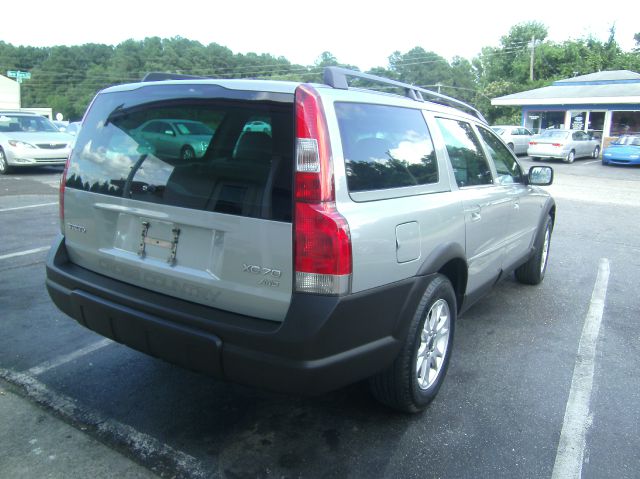 Volvo XC70 2004 photo 4