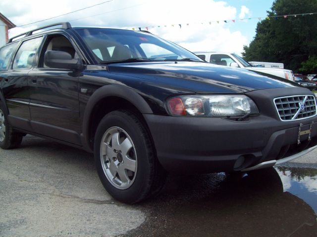 Volvo XC70 2004 photo 2