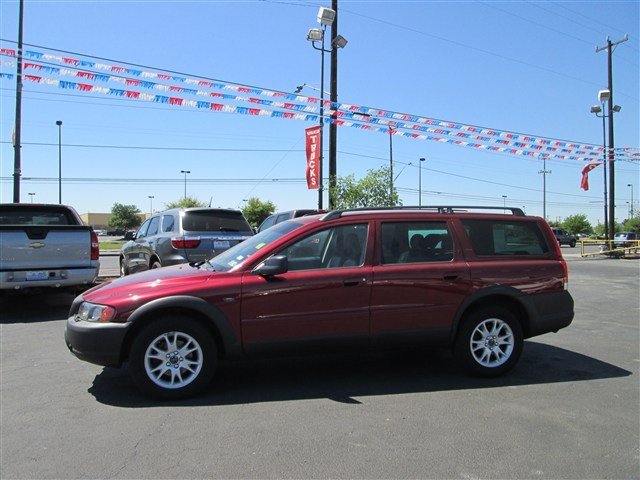 Volvo XC70 2004 photo 1