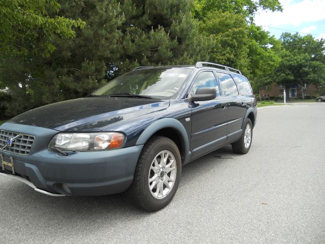 Volvo XC70 2004 photo 1