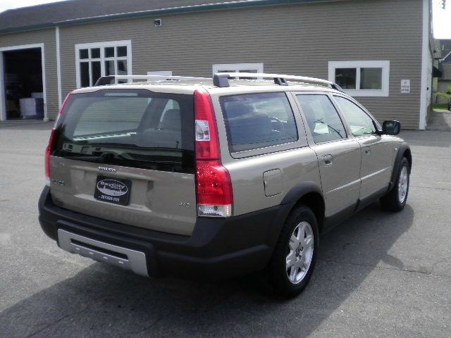 Volvo XC70 2005 photo 2