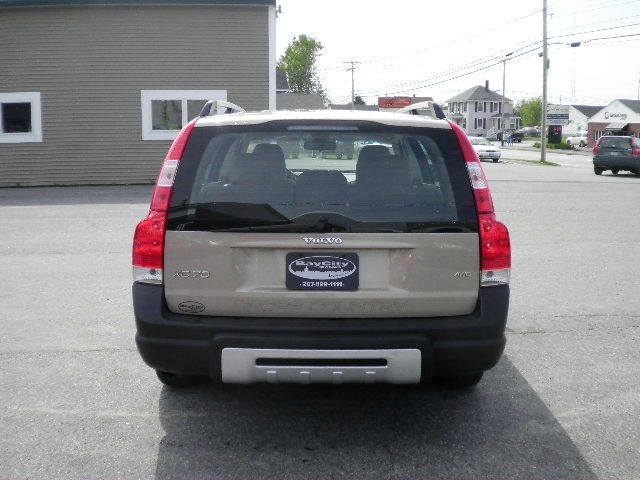 Volvo XC70 2005 photo 9