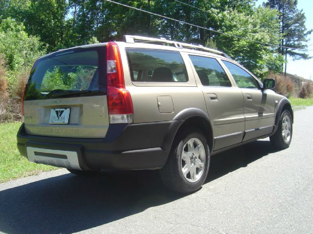 Volvo XC70 2005 photo 14