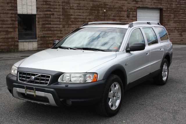 Volvo XC70 2005 photo 1