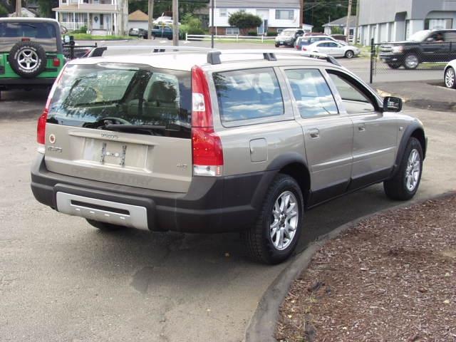 Volvo XC70 2005 photo 1