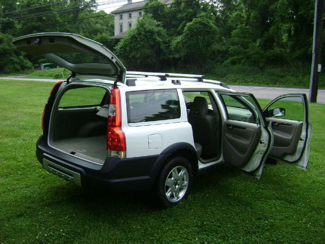 Volvo XC70 2006 photo 1