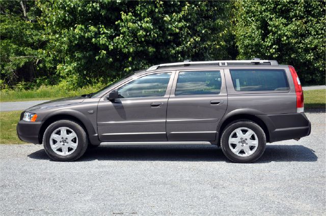 Volvo XC70 2006 photo 2