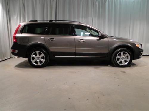 Volvo XC70 2009 photo 2