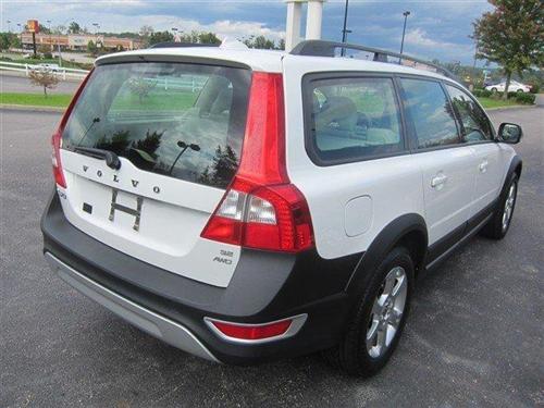 Volvo XC70 2009 photo 1