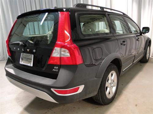 Volvo XC70 2009 photo 2