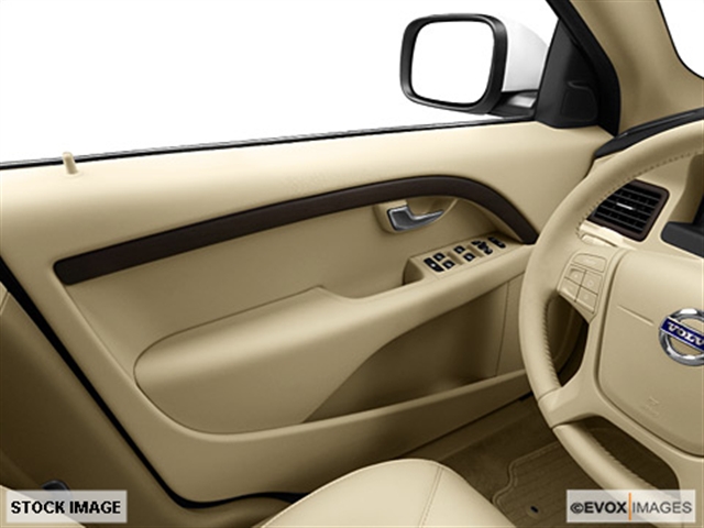 Volvo XC70 2010 photo 4