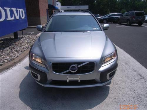 Volvo XC70 2010 photo 1