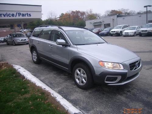 Volvo XC70 2010 photo 1