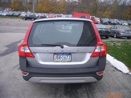 Volvo XC70 2010 photo 2