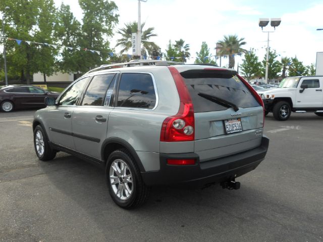 Volvo XC90 2003 photo 19