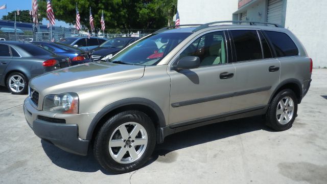 Volvo XC90 2003 photo 11