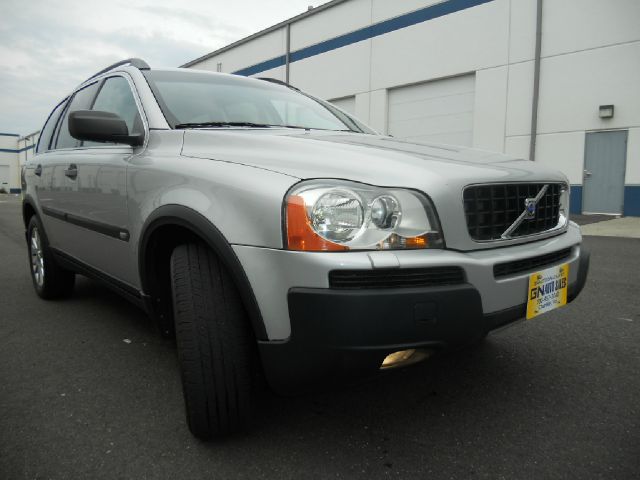 Volvo XC90 2003 photo 2