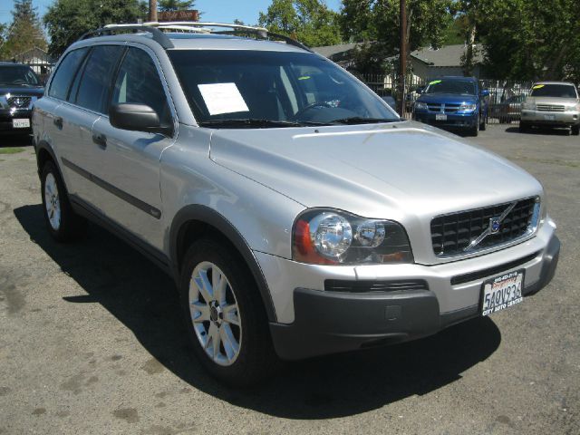 Volvo XC90 2003 photo 2