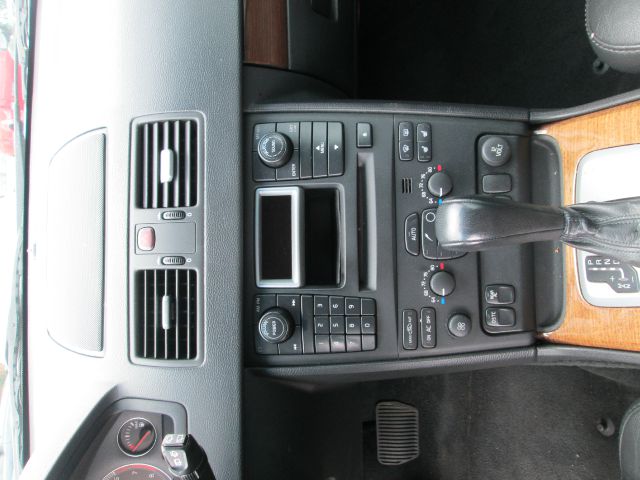 Volvo XC90 2004 photo 6