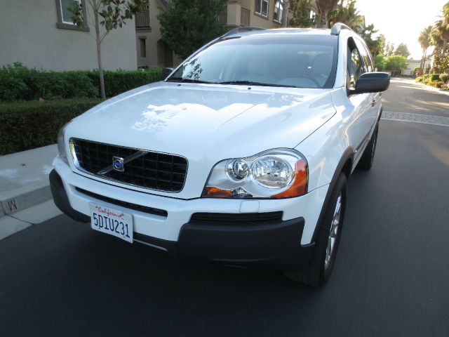 Volvo XC90 2004 photo 25