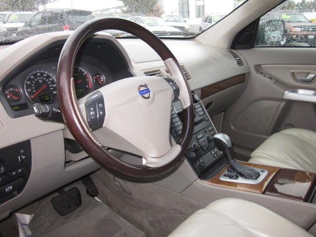 Volvo XC90 2004 photo 2