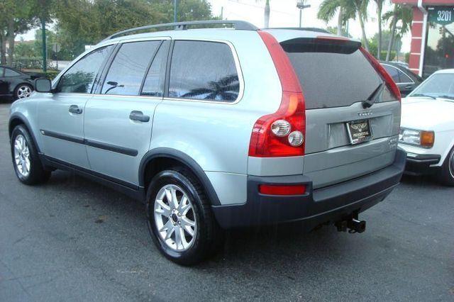 Volvo XC90 2004 photo 2