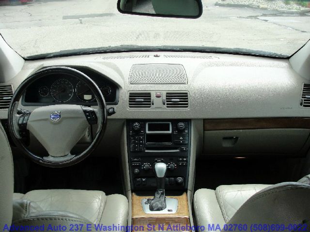 Volvo XC90 2004 photo 1