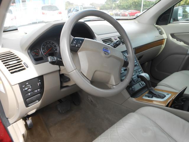 Volvo XC90 2004 photo 12