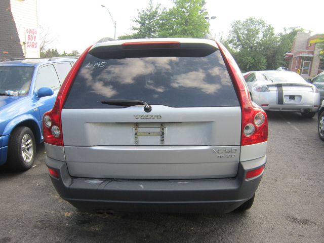 Volvo XC90 2004 photo 9